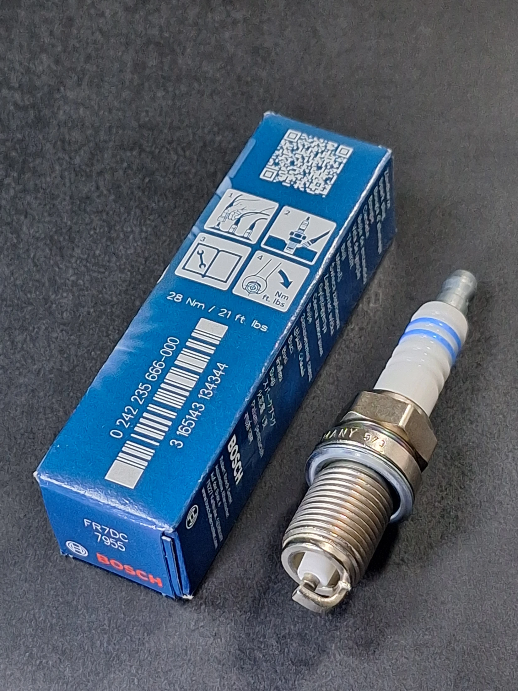 نمای شمع و جعبهٔ تکی FR7DC